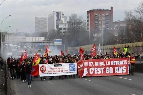 فرنسا تحظر الاحتجاجات على قانون التقاعد أمام البرلمان السبت، 18 مارس 2023 11:19 مـ  
