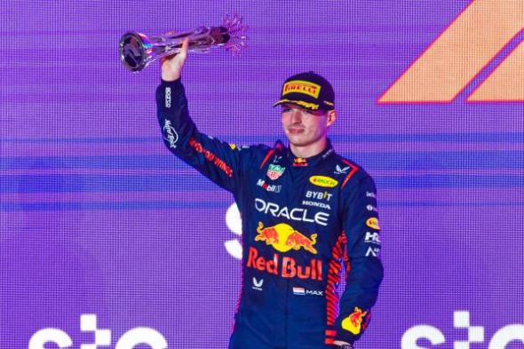 سيرغيو بيريز يحسم الفوز بسباق جائزة السعودية الكبرى للفورمولا 1