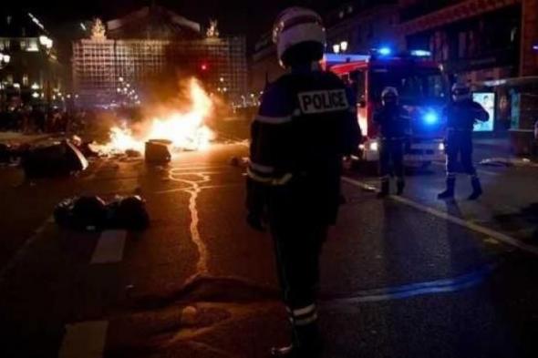 عاجل- اشتباكات بين الشرطة الفرنسية ومحتجين على قانون التقاعد