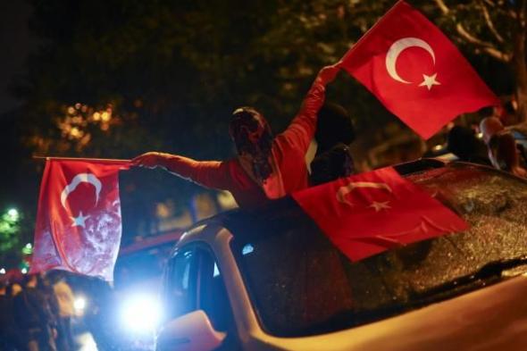 أصداء الموسيقى تعم شوارع تركيا بعد فوز أردوغان
