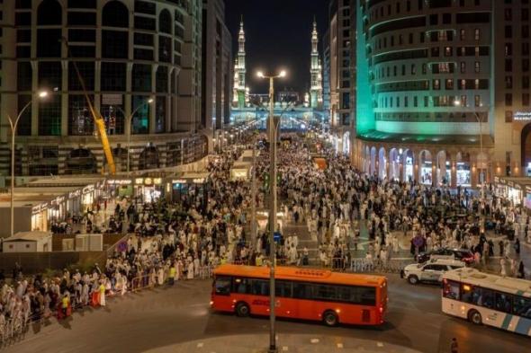 "حافلات المدينة" تواصل النقل الترددي بين مسجدي "النبوي" و"قباء"