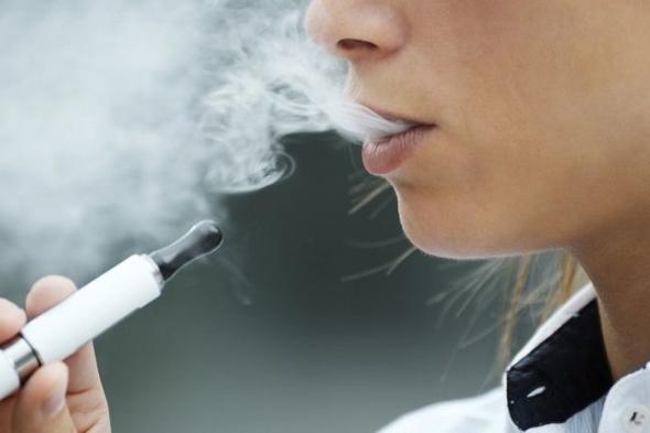وزارة الصحة تكشف إجراءاتها للحد من انتشار السجائر الإلكترونية في صفوف الأطفال والمراهقين