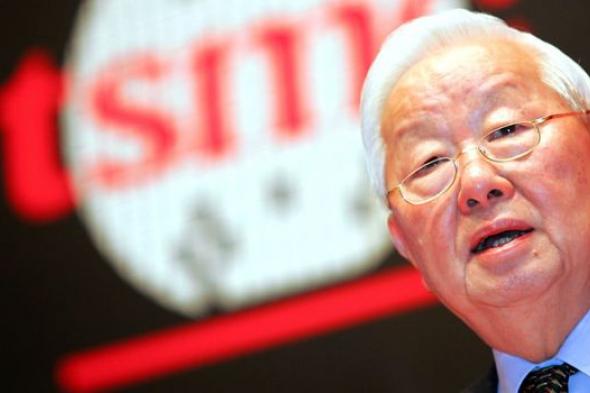 كيف أسس موريس تشانج واحدة من أكبر شركات صناعة الرقائق في العالم في عمر 55 عامًا؟