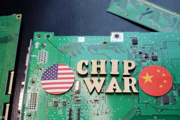 لماذا تصر واشنطن على “قتل” صناعة الرقائق الصينية؟