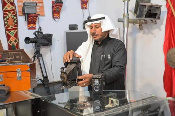كاميرات نادرة توثق تاريخ الإعلام السعودي في متحف "حسمى" بتبوك