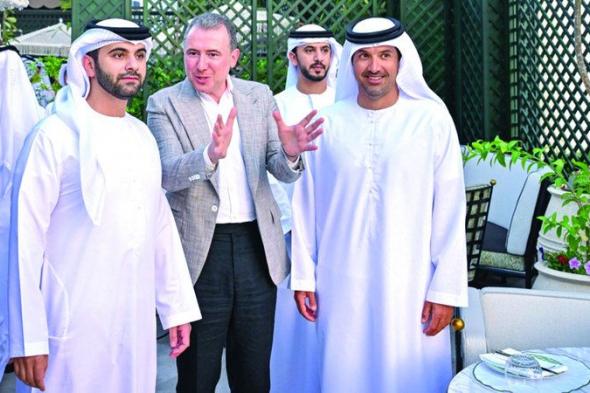 منصور بن محمد: دور رائد للقطاع الخاص في تعزيز مكانة دبي وجهة سياحية عالمية
