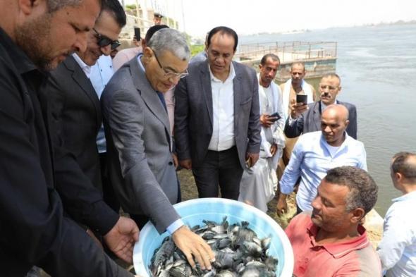 محافظ المنيا يشارك فى مشروع الاستزراع السمكي بإلقاء مليوني زريعة سمك بنهر...اليوم الأربعاء، 1 مايو 2024 03:34 مـ   منذ 37 دقيقة