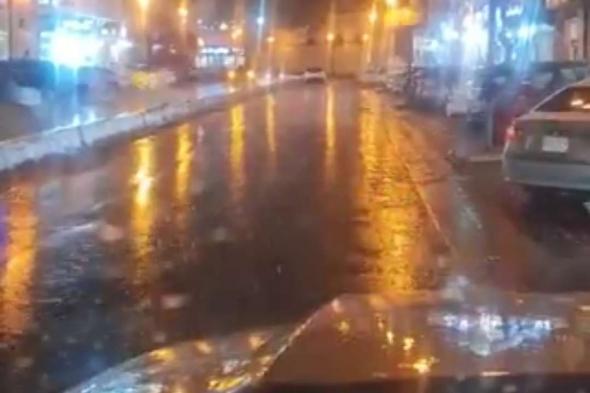 أمطار غزيرة ورياح عاصفة في الأفلاج جنوب منطقة الرياض.. فيديو