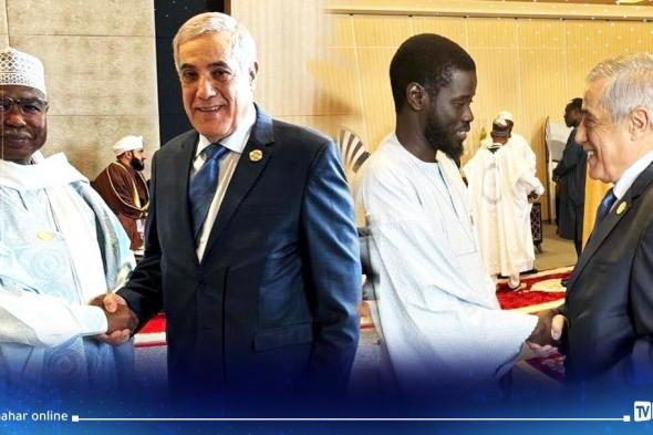 العرباوي يلتقي الرئيس السينغالي ويجري محادثات مع الامين العام لمنظمة التعاون الاسلامي