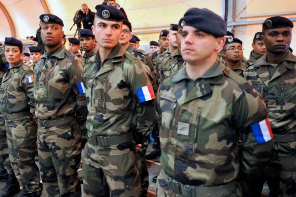 مسؤول أمريكي سابق: فرنسا أرسلت جنودا إلى اوكرانيا