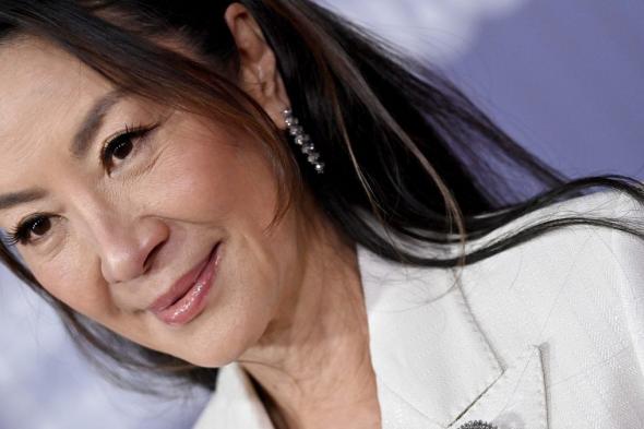 الممثلة الحائزة على الأوسكار Michelle Yeoh تتلقى وسام الحرية الرئاسي