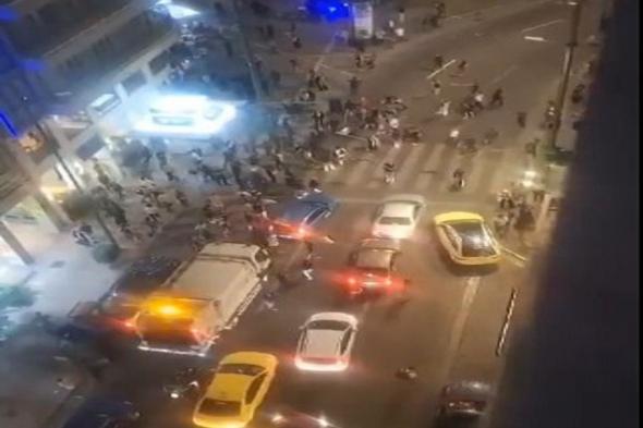 بالفيديو.. تقارير: متظاهرون يقتحمون فندقاً يؤوي إسرائيليين في أثينا