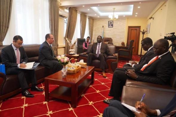 السفير المصري يلتقى بوزير الخارجية الجنوب سوداني المعين حديثااليوم السبت، 11 مايو 2024 09:27 صـ   منذ 31 دقيقة