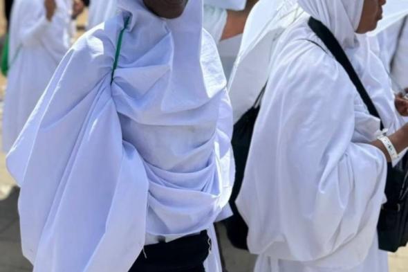 حاجّة جيبوتيّة تروي لـ «عكاظ» كيف استجاب الله دعاءها بعد سنوات من المحاولة