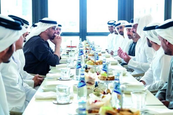 رئيس الدولة وأمير قطر: الحوار والحلول الدبلوماسية السبيل الوحيد لتجاوز أزمات المنطقة