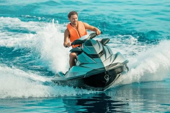 «أبوظبي البحرية» تكشف شروط استخراج رخصة الدراجة المائية