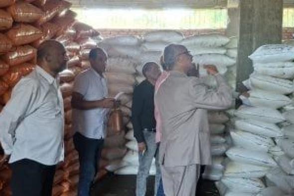 محافظ الإسماعيلية يتابع جهود مديرية الزراعة في انتظام صرف الأسمدة للموسم الشتوي