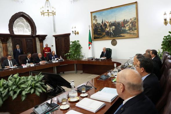 رفع
الحد
الأدنى
للأجر
الوطني
المضمون
ومنحة
البطالة
ومراجعة
مِنح
المعاشات
والمتقاعدين