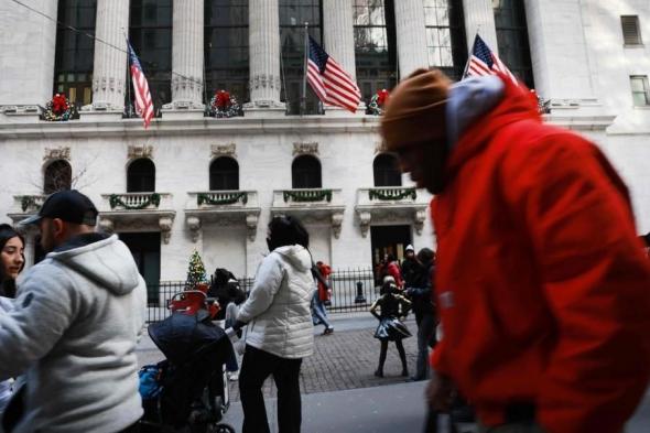 أسهم
      أوروبا
      عند
      مستوى
      جديد
      لليوم
      الثاني..
      وتراجع
      في
      وول
      ستريت