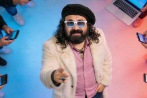 نادر
أبو
الليف:
سعيد
بنجاح
أغنية
كده
كتير
وفقدنا
المشاعر
والقيم