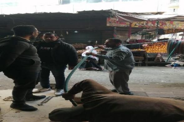 تطهير
      شبكات
      الصرف
      الصحي
      بترعة
      الزمر
      في
      حملة
      مكثفة
      بمحافظة
      الجيزة