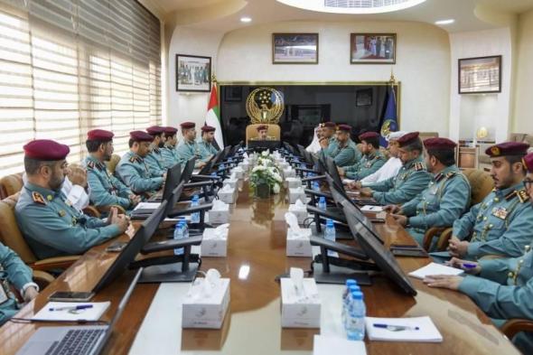 شرطة
      عجمان
      تستعرض
      المبادرات
      والمشاريع
      المستقبلية