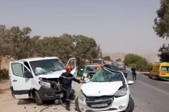 غليزان..
7
جرحى
في
اصطدام
بين
سيارتين
بجديوية