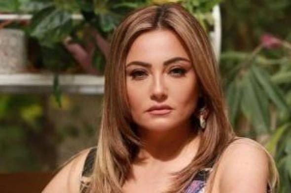 الموت
يفجع
الفنانة
بشرى