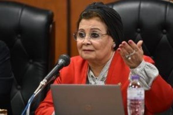 نائب
وزير
الصحة
فى
بنى
سويف:
توحيد
الرسائل
السكانية
نحو
ولادة
طبيعية
آمنة