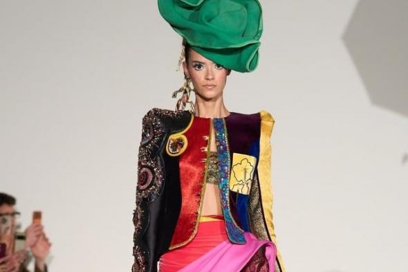 مجموعة Ronald Van Der Kemp كوتور ربيع 2026: حين تتحوّل الأزياء إلى عرض فني حيّ