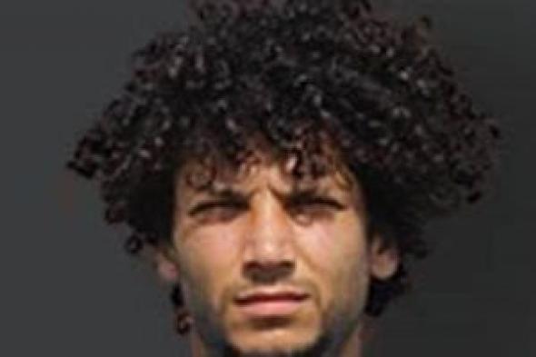 أحمد
فؤاد
بعد
الانضمام
للمقاولون:
نادي
بطولات
وشرف
كبير
اللعب
لذئاب
الجبل