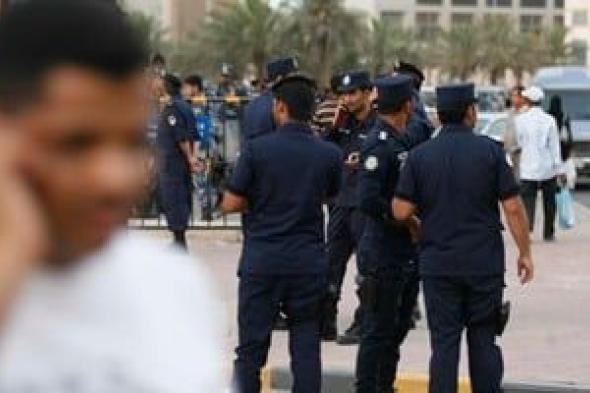 الكويت
تضبط
تشكيل
عصابي
قام
بغسل
أكثر
من
100
مليون
دينار
منذ
2023