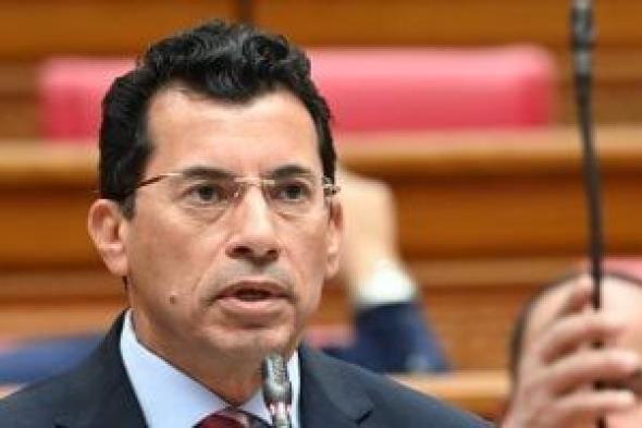 وزير
الشباب
والرياضة
يكشف
خطة
تنمية
القطاع
الرياضي
باستثمارات
30
مليار
جنيه