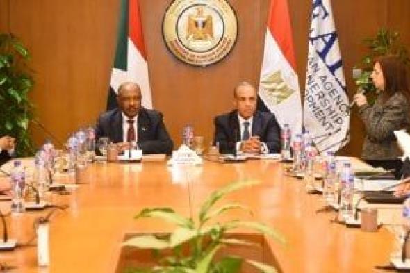 وزير
الخارجية
ونظيره
السودانى
يكرمان
أطباء
قافلة
مصرية
زارت
الخرطوم