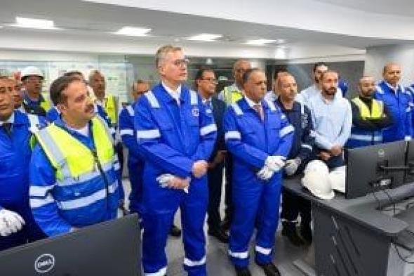 وزير
البترول
يتفقد
الوحدات
الإنتاجية
لشركة
القاهرة
لتكرير
البترول