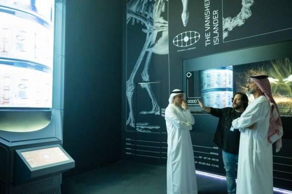 عمار
بن
حميد
يزور
مختبر
الحياة
والتنوع
البيولوجي