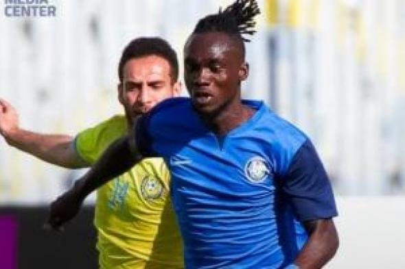 صامويل
أمادى
يتقدم
لسموحة
بمرمى
بيراميدز
في
الدقيقة
3