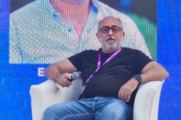 تامر
كروان
يضع
الموسيقى
التصويرية
لمسلسل
حكاية
نرجس
لريهام
عبد
الغفور