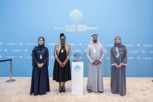 سيف
      بن
      زايد
      يكرّم
      فريق
      «مقاعد
      الصداقة»
      من
      زيمبابوي