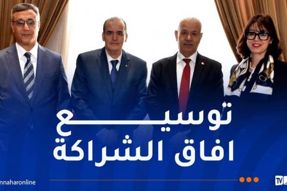 رزيق
يجري
محادثات
مع
نظيره
التونسي