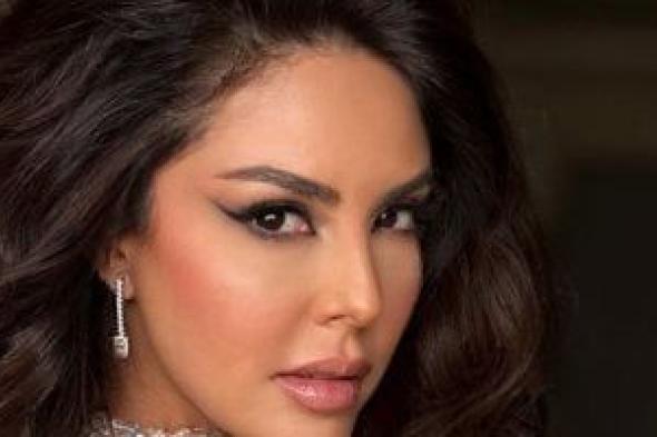 نينا
مغربي
تراهن
على
شخصية
فرح
بمسلسل
«رأس
الأفعى»
أمام
أمير
كرارة
رمضان
المقبل