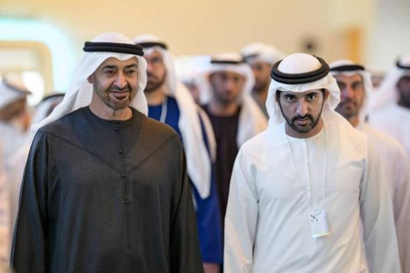 محمد
      بن
      زايد
      يطلع
      على
      حلول
      مبتكرة
      مطروحة
      في
      منصات
      حكومية