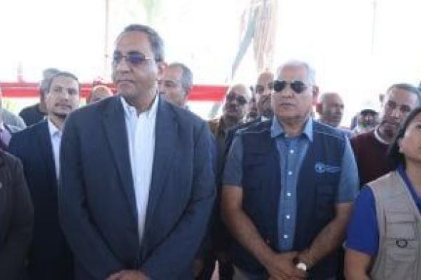 محافظ
قنا:
هدفنا
تحسين
دخل
المزارع
والحفاظ
على
كل
قطرة
مياه