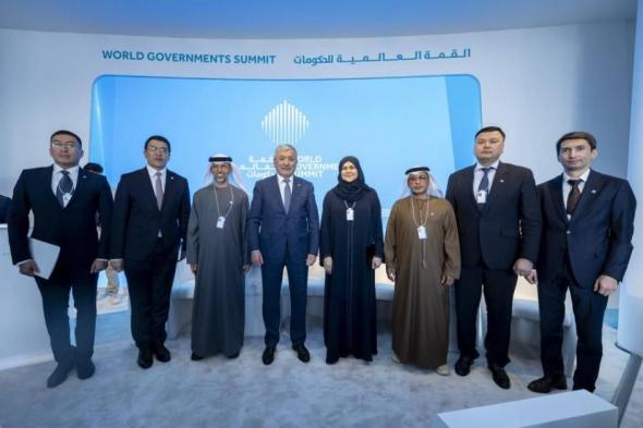 مسؤولون:
      الحكومات
      تتبنّى
      «صناعة
      قادة
      المستقبل»