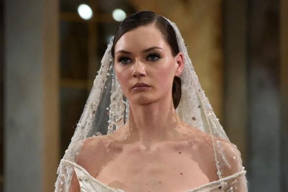 مكياج
عروس
ربيع
وصيف
2026
مستوحى
من
أسبوع
الهوت
كوتور
في
باريس..
توهج…