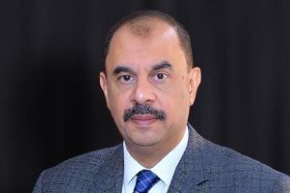 محافظ
سوهاج
يُوجّه
بتشكيل
لجنة
فنية
لمعاينة
طريق
صديق
المنشاوي
قبل
الرصف