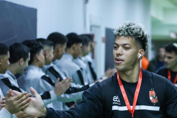 صالح
      جمعة:
      أنا
      وكهربا
      قدمنا
      نصيحتنا
      لإمام
      عاشور
      في
      جلسة
      عشاء..
      وهذا
      ما
      وعدني
      به