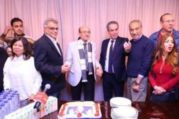 محمد
صبحى
يعود
إلى
ماسبيرو
بالمسلسل
الإذاعى
«مرفوع
مؤقتا
من
الخدمة»