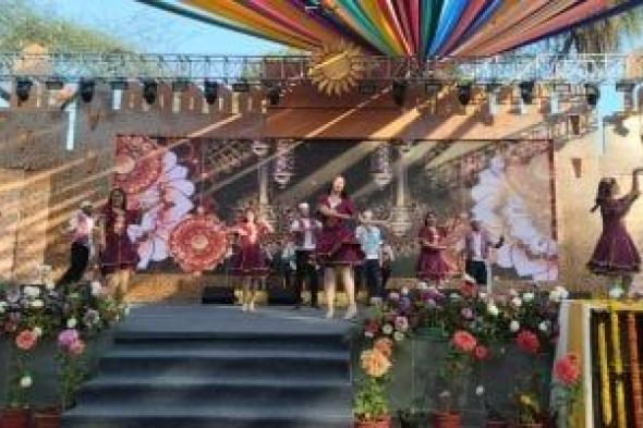 فرقة
الإسماعيلية
للفنون
الشعبية
تتألق
فى
مهرجان
سوراج
كوند
الدولي
بالهند