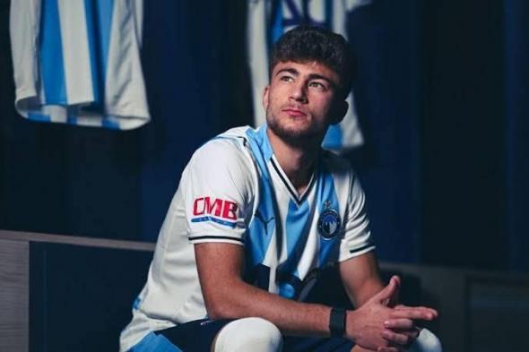 صراع
      القمة..
      لماذا
      فضل
      عودة
      الفاخوري
      بيراميدز
      على
      الأهلي؟